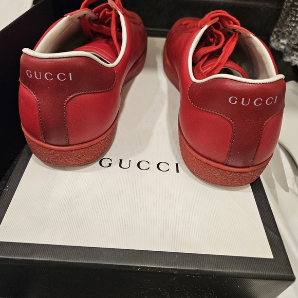 Authentic Gucci Ace Low Top Sneakers - Picture 7 of 7